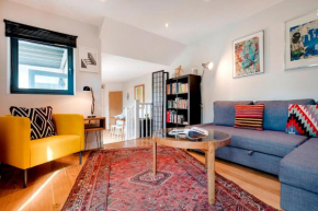 Bright Denmark Hill Nest